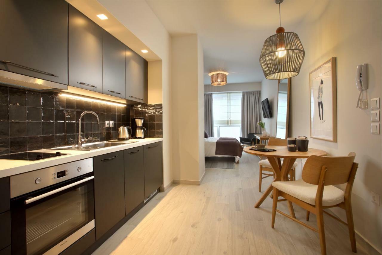 Happiness Luxury Central Apartment Atena Exterior foto