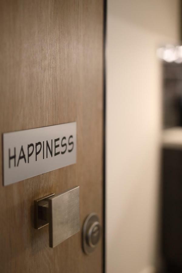 Happiness Luxury Central Apartment Atena Exterior foto